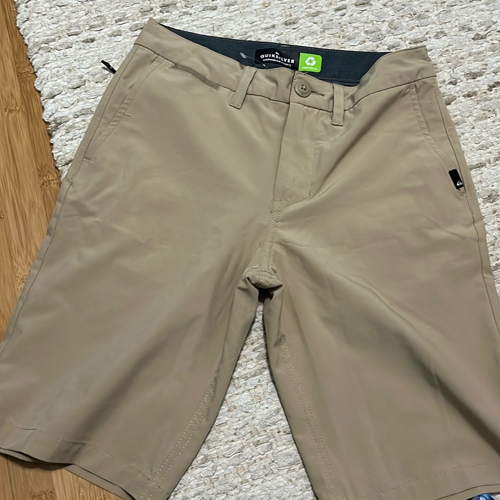 26/12 Quicksilver Boys shorts amphibian shorts